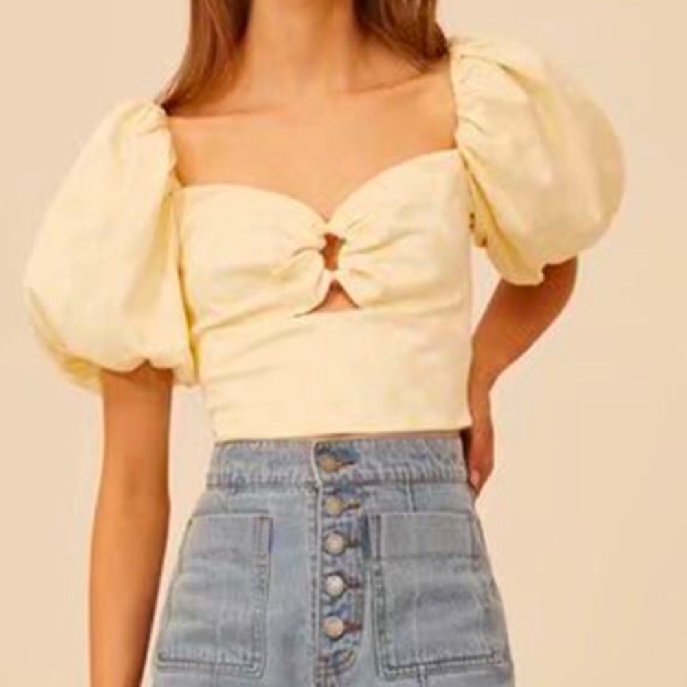 Linjia Shop - Cream Keyhole Puff Short Sleeve Crop Top Blouse - Women’s Medium